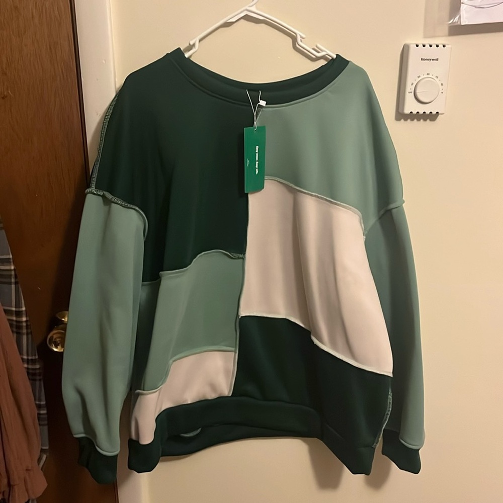 NWT shein sweatshirt